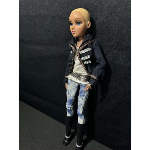 MGA Moxie Teenz Melrose doll original outfit Fashion Doll - Picture 3 of 10